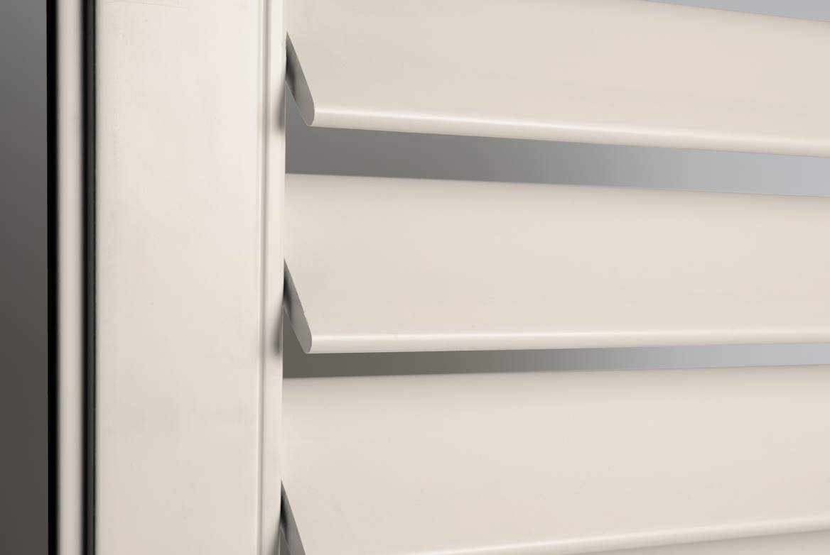 Ts 2021 Shutters Lightbox 2 Feather Touch 1168X782