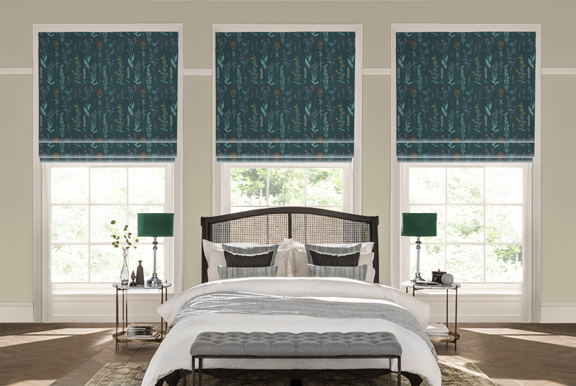 TS 2023 ROMAN BLINDS ROOMSET JOIE BAYBERRY