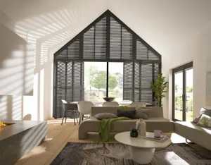 Ts Burleyshapedshutters Railings Extendedliving R2 Set3 Shot1 Main 2 2