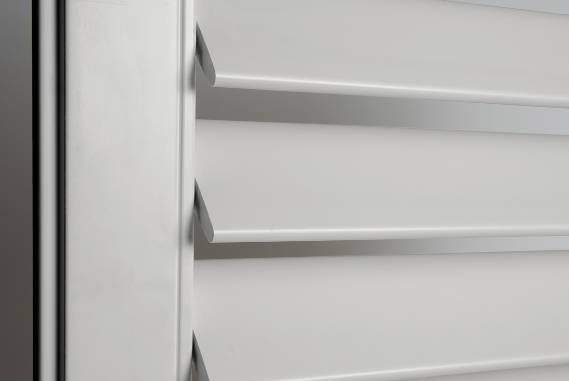 Ts 2021 Shutters Lightbox 2 Waterberry Cotton 1168X782