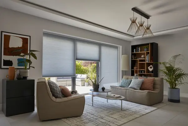 TS 2023 MOTORISATION LAUNCH DUETTE BLINDS SILK CAMEO BLUE 090