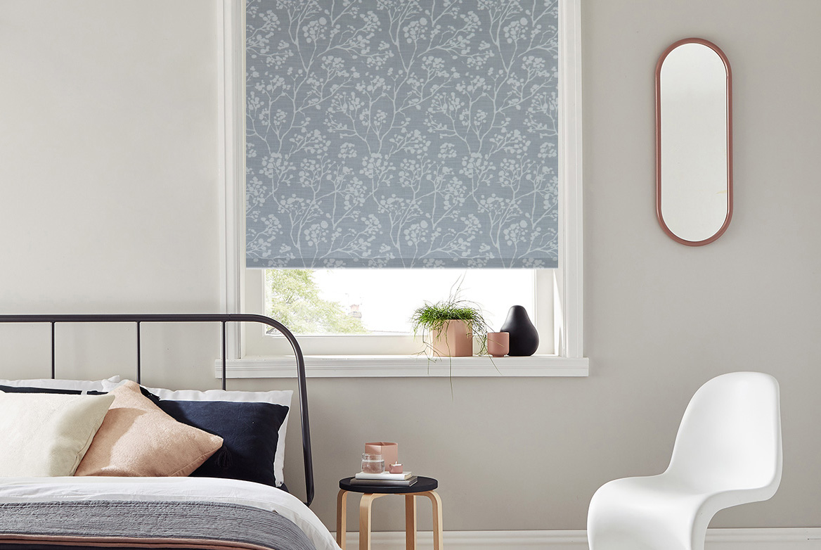 TS 2023 ROLLER BLIND WEB ROOMSET PORTSEA BLACKOUT SILVER