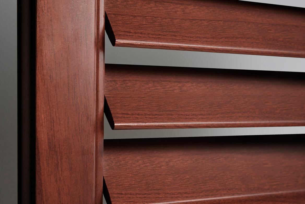 Ts 2021 Shutters Lightbox 2 Orchard Red 1168X782