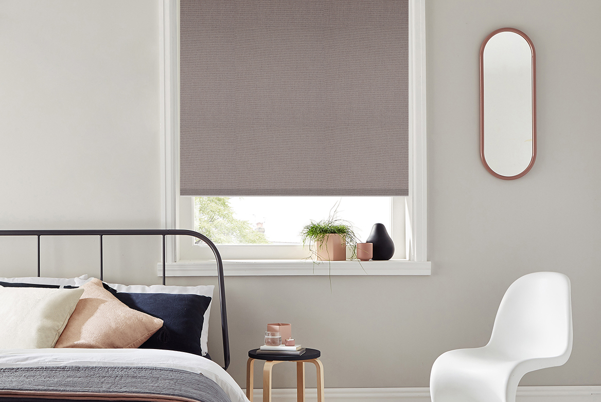TS 2023 ROLLER BLIND WEB ROOMSET BERWICK GARNET