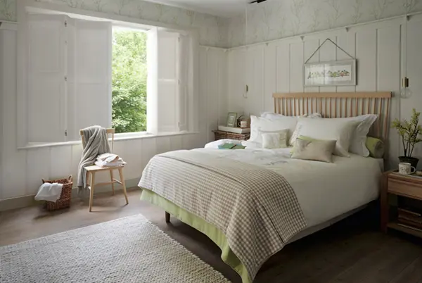 Solid Shutters Landing Gallery Image 1 887X594