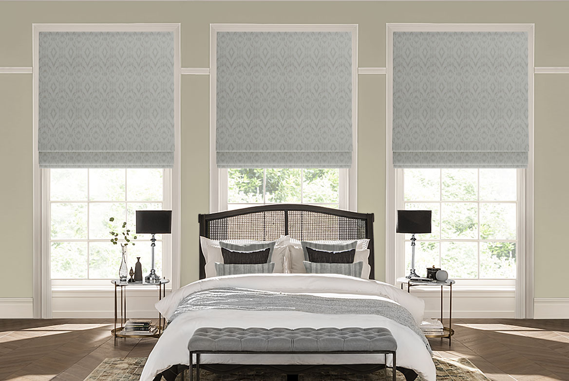 Ts 2022 Roman Blinds Roomset Paolo Silver